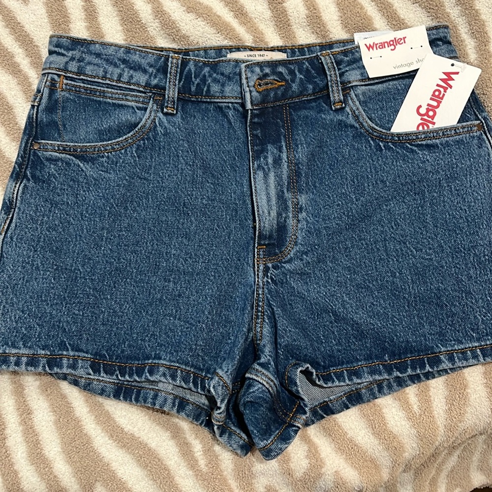 Wrangler Mid rise Vintage Jean Shorts